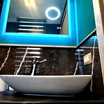 Luxury Bed & Breakfast 4*
