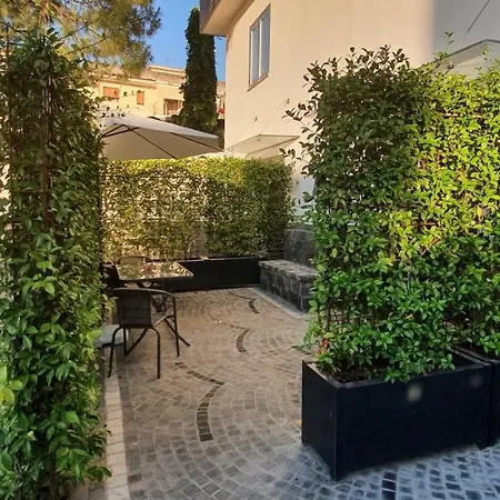 Luxury Bed & Breakfast 4*