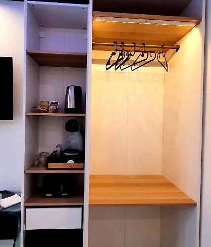 Alojamento de Acomodação e Pequeno-almoço Luxury 4*