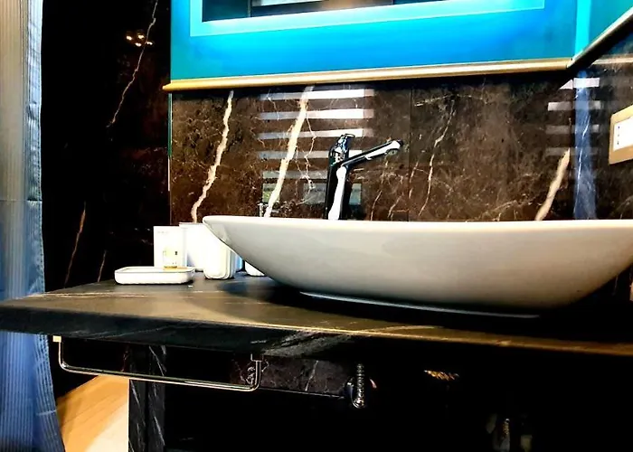 Alojamento de Acomodação e Pequeno-almoço Luxury 4*