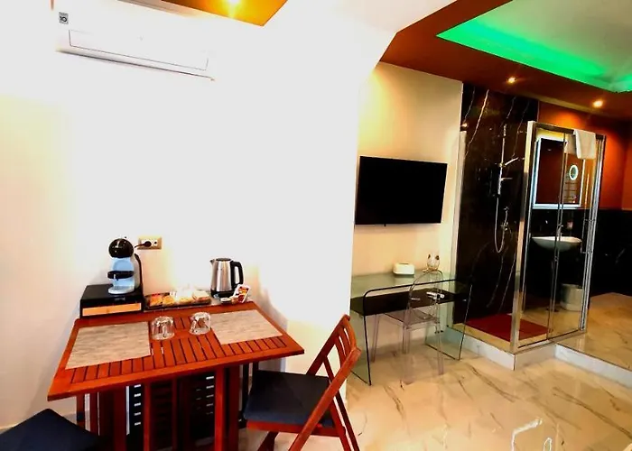 Luxury Alojamento de Acomodação e Pequeno-almoço 4*