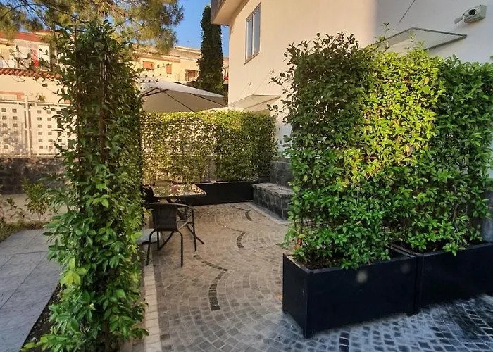 Luxury Alojamento de Acomodação e Pequeno-almoço 4*